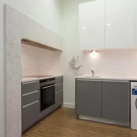 Douradores Deluxe Apartment